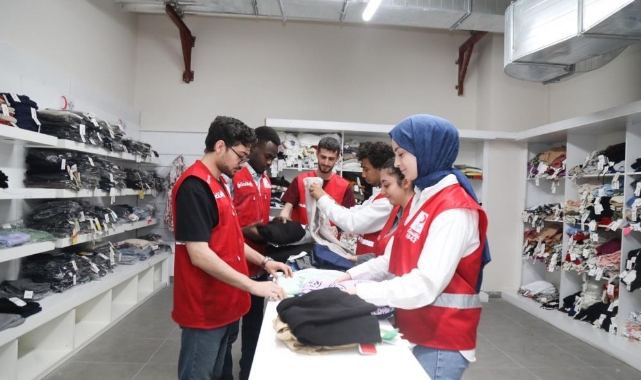 BTÜ'de ihtiyaç sahipleri için butik açıldı