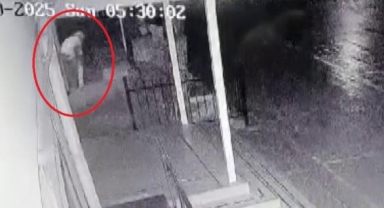 Bursa'da bir okulun Atatürk büstünü çaldılar