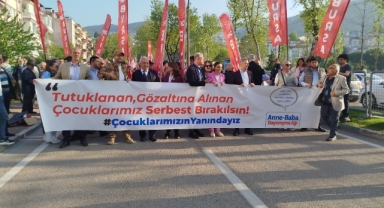 Bursa'da tutuklamalara karşı protestolar sürüyor