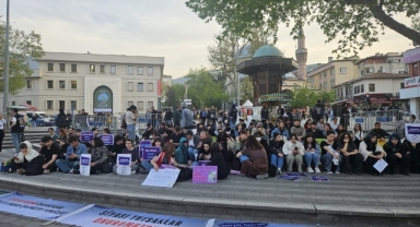 Bursa Gençlik Dayanışması'ndan iki genç gözaltına alındı