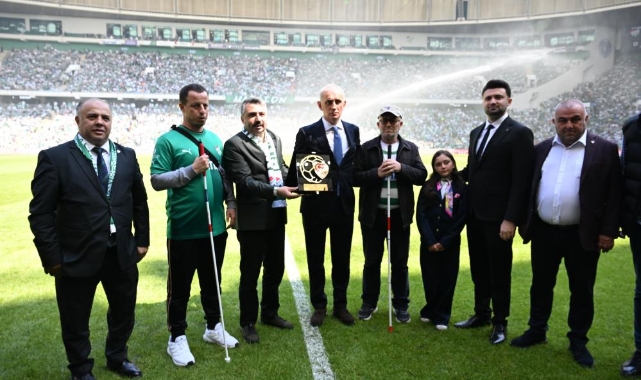 Bursaspor kupayı, Yıldırım Belediyesi 'Fair Play'i aldı