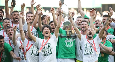 Bursaspor şampiyonluk kupasını alıyor!