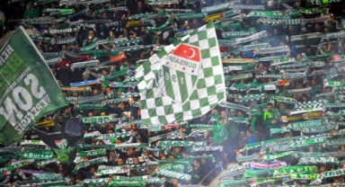 Bursaspor'un şampiyonluk maçı için dev ekranlar kuruluyor