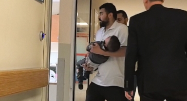 İnegöl'de balkondan düşen çocuk ağır yaralandı