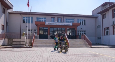 İnegöl’de okul bahçelerine bahar geldi