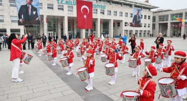 Miniklerin 23 Nisan coşkusu