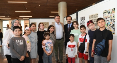 Osmangazi'de çizgi roman sergisi törenle açıldı