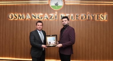 Şampiyonluk kupası Başkan Aydın’ın ellerinde