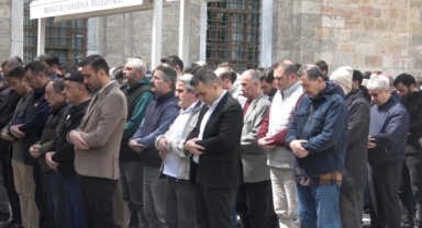 Sedefkâr Karazeybek son yolculuğuna uğurlandı