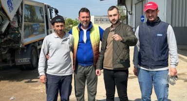 Temizlik işçileri çöpte kaybolan altınları bulup teslim etti