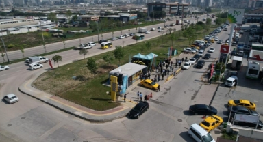 Üçevler’de modern taksi durağı hizmete açıldı