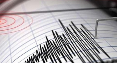 Van'da peşpeşe iki deprem!