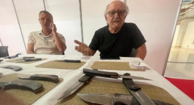 Bir resimle başladığı bıçakçılıkta 1200 avroluk çakılar yapıyor