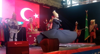 Bursa Mehter Takımı Fransa’yı fethetti