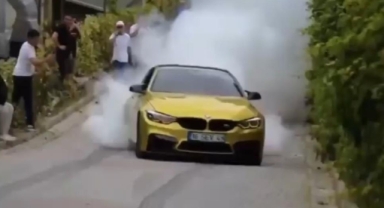 Drift atıp trafiği tehlikeye düşüren sürücü yakalandı