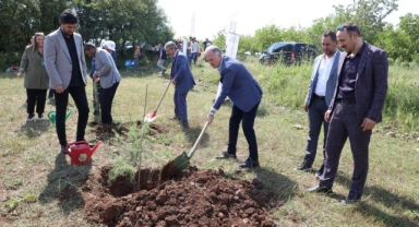 İnegöl'de fidanlar toprakla buluştu