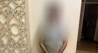 Kasten öldürme suçuyla aranıyordu, polis o eve baca deliğinden girdi