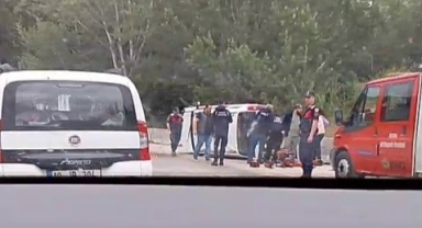 Kontrolden çıkan otomobil takla attı