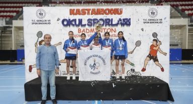 Osmangazili badmintonculardan namağlup şampiyonluk