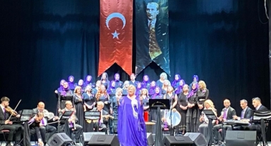 Otizm Anneler Korosu'ndan muhteşem konser