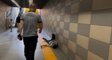 Alkol'ün etkisiyle metro istasyonunda sızıp kaldı