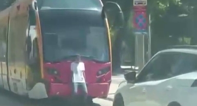 Bursa'da tehlikeli yolculuk kamerada