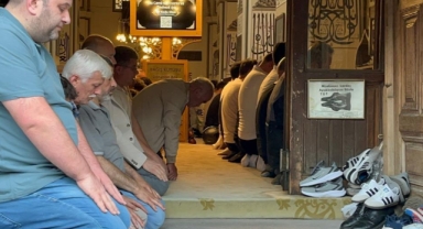 Bursa'da Ulu Cami Bayram namazında doldu taştı