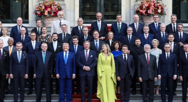 Cumhurbaşkanı Erdoğan, NATO liderleri aile fotoğrafına katıldı