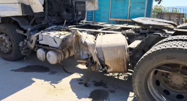 İznik'te tır ile kamyonet çarpıştı: 1 ağır yaralı