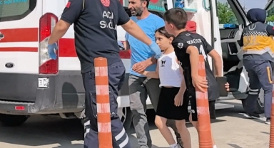 Küçük çocuğun diline bıçak saplandı