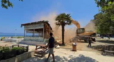 Mudanya Trilye'de 30 yıllık 4 kafe yıkıldı