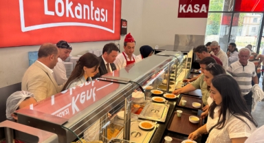 Osmangazi Belediyesi’nden Ferdi Zeyrek anısına yemek ikramı