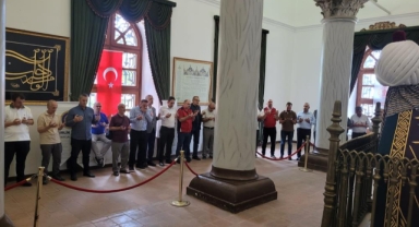 Şehit padişah Bursa’daki kabri başında anıldı