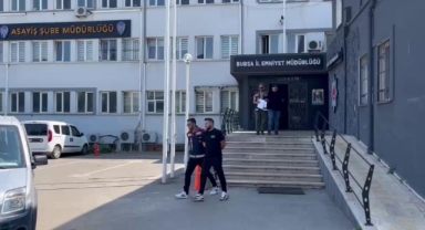 Servis bahanesiyle vatandaşı dolandırdılar