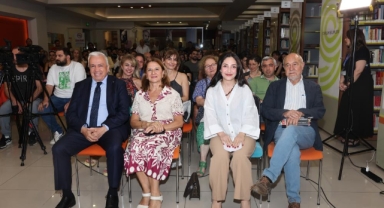 Usta yazar Gündüz Vassaf okurlarıyla buluştu
