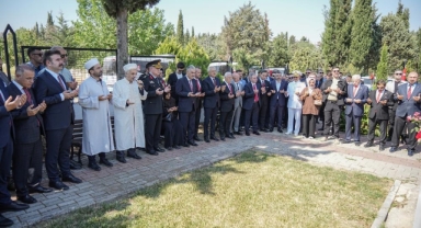 15 Temmuz anma programları şehitlik ziyaretiyle başladı