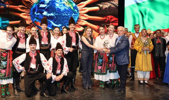 Altın Karagöz Halk Dansları birincisi Bulgaristan oldu