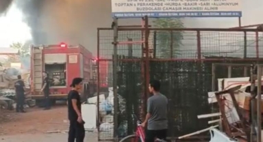 Bursa’da geri dönüşüm tesisinde yangın!