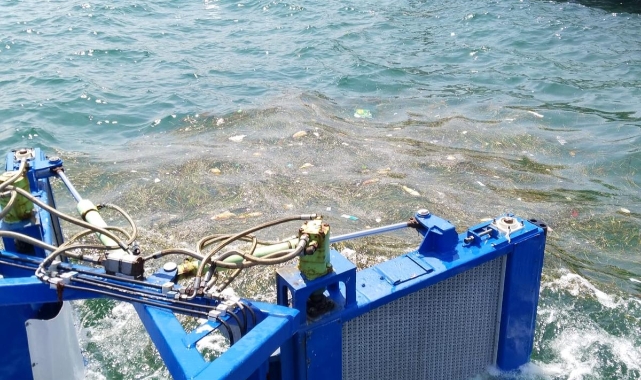 Büyükşehir’den deniz temizliği