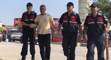 Cezaevi firarisini jandarma yakaladı