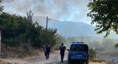 Çiftçinin ilaçlama makinesi alev topuna döndü