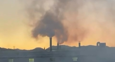 Demirtaş'ta fabrika bacaları zehir saçıyor
