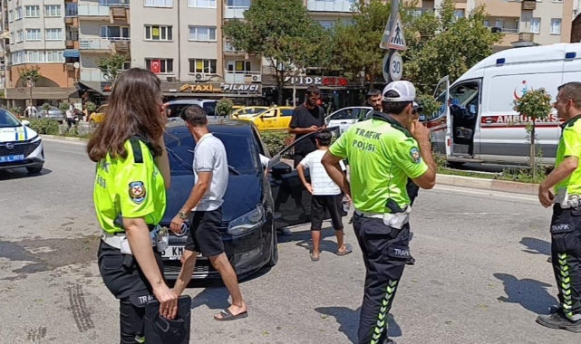 İnegöl'de iki araç kafa kafaya çarpıştı: 4 yaralı