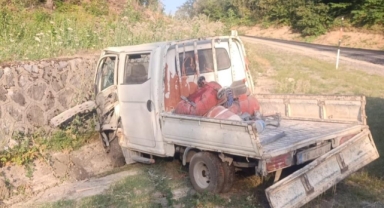 İnegöl'de kamyon ile kamyonet çarpıştı: 1 yaralı