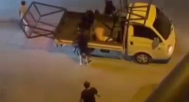 Kadınlara rahatsızlık verdiği iddia edilen şahsa mahalle dayağı