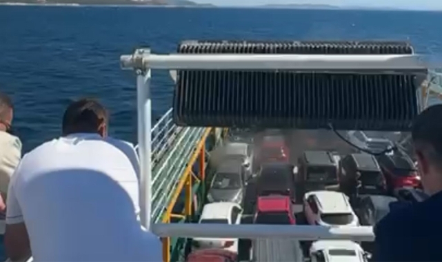 Marmara Adası açıklarında feribotta yangın!