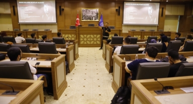 Stajyerler oryantasyon eğitiminde