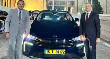 Türkiye'nin yerli ve milli otomobili T10F TBMM'de sergilendi
