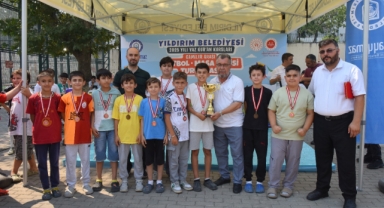 Yıldırım'da turnuvada kardeşlik kazandı