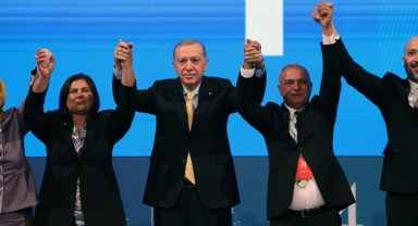 9 belediye başkanı AK Parti’ye katıldı